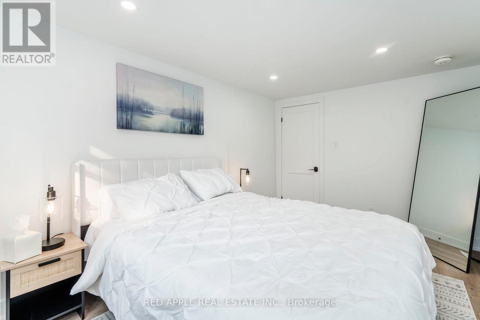205 Hoyt Avenue, Tay (Victoria Harbour), Ontario  L0K 2A0 - Photo 23 - S13751830