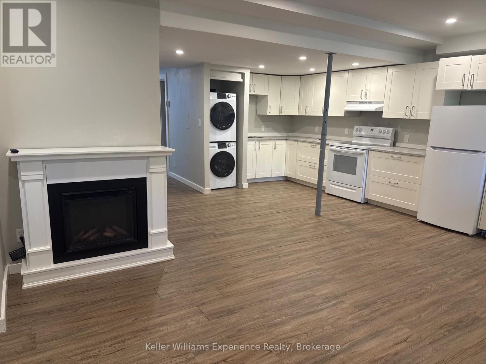 Lower Level - 107 Grandview Road, Tay, Ontario  L0K 1R0 - Photo 3 - S13751814