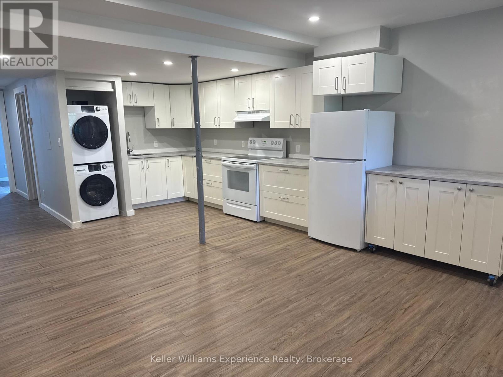Lower Level - 107 Grandview Road, Tay, Ontario  L0K 1R0 - Photo 4 - S13751814