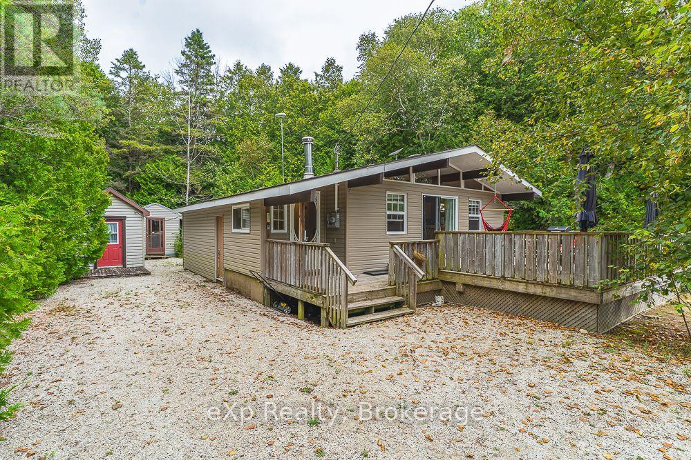 1431 Sunset Drive, South Bruce Peninsula, Ontario  N0H 1X0 - Photo 3 - X13751756
