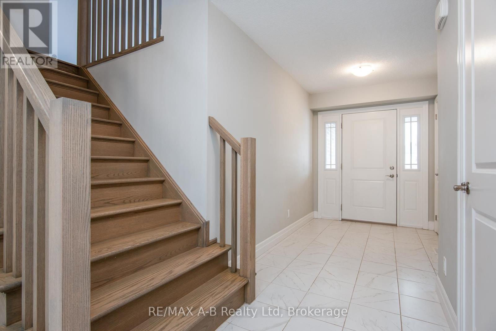 45 Robertson Drive, Stratford, Ontario  N5A 0J6 - Photo 6 - X13751810