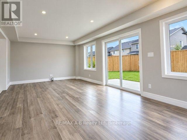 45 Robertson Drive, Stratford, Ontario  N5A 0J6 - Photo 8 - X13751810