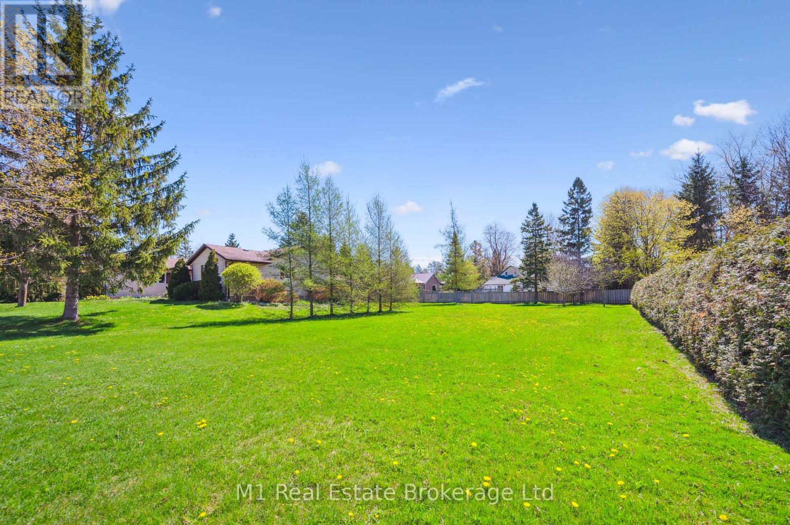 33 Geddes Street W, Minto, Ontario  N0G 1M0 - Photo 2 - X13751838