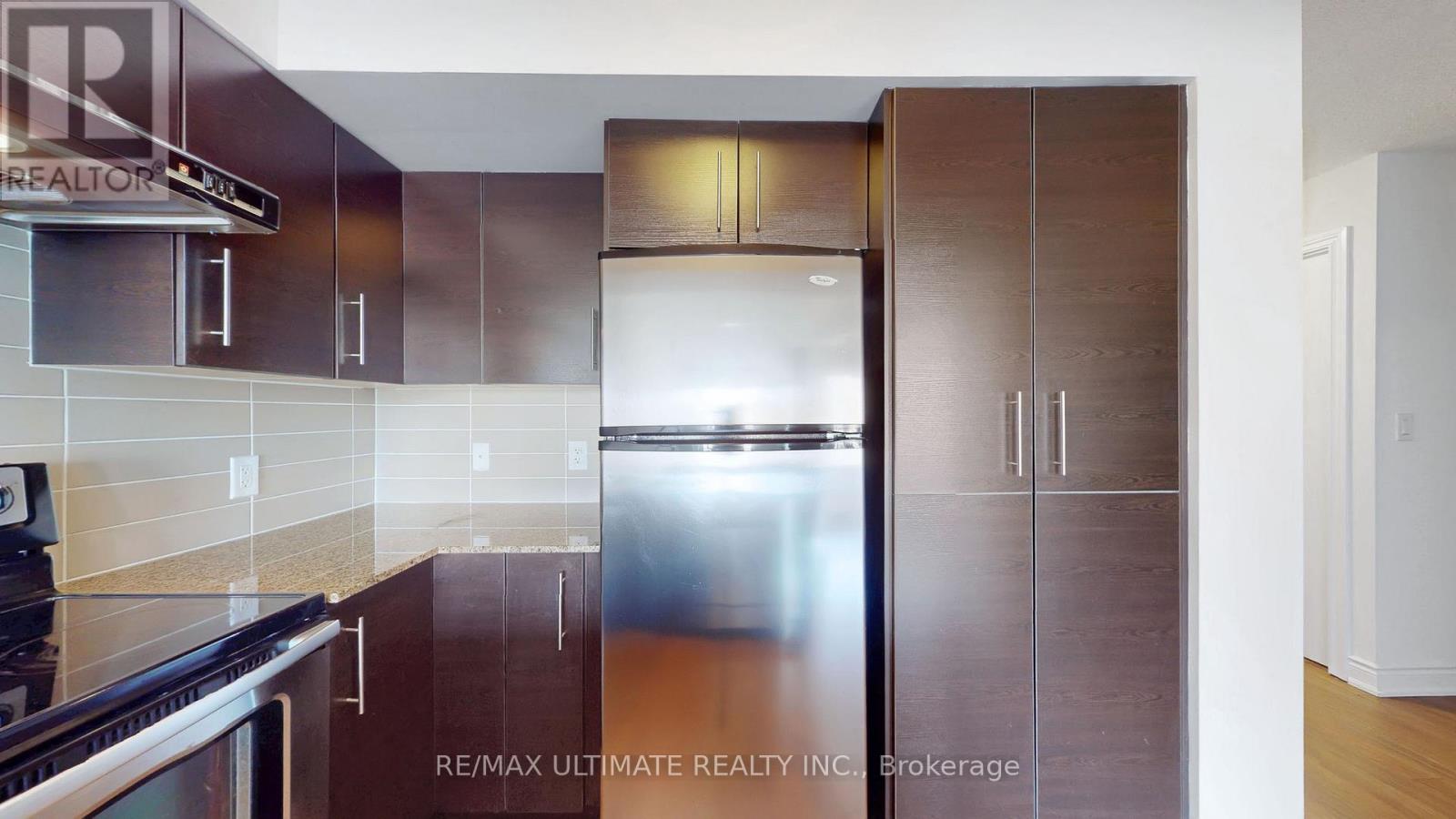 718 - 273 South Park Road, Markham, Ontario  L3T 0B5 - Photo 11 - N12986882
