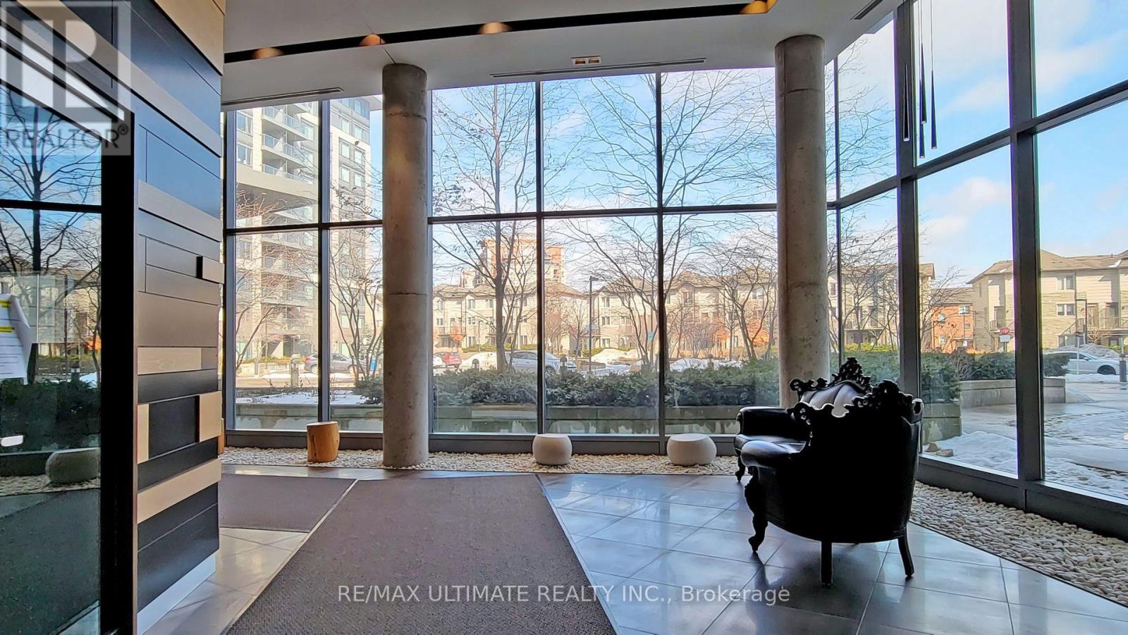 718 - 273 South Park Road, Markham, Ontario  L3T 0B5 - Photo 2 - N12986882