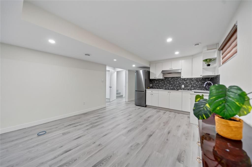 86 Pennyhill Gate, Winnipeg, Manitoba  R2P 1W7 - Photo 23 - 202622131