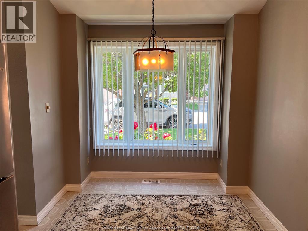 9 Erie Glen Crescent, Leamington, Ontario  N8H 5K2 - Photo 4 - 26021708