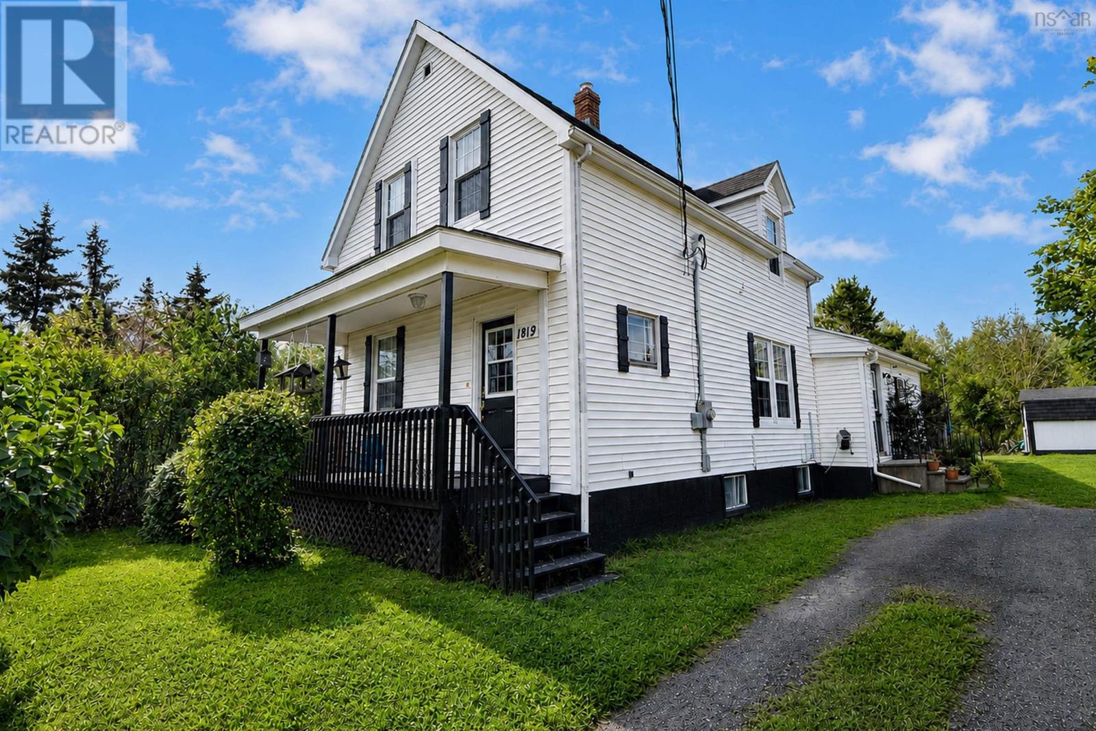1819 Park Street, Westville, Nova Scotia  B0K 2A0 - Photo 1 - 202622565