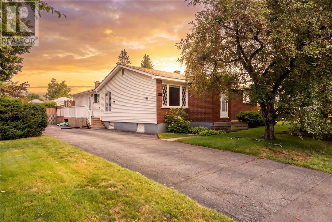 407 Haig Street, Espanola, Ontario  P5E 1B7 - Photo 1 - 2130198