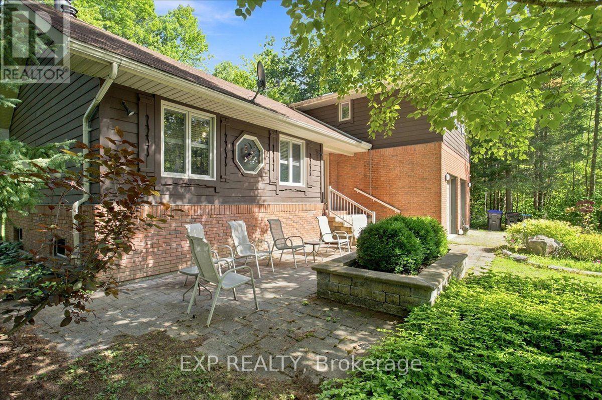 20 Pineshore Crescent, Tiny, Ontario  L0L 2T0 - Photo 3 - S13750520