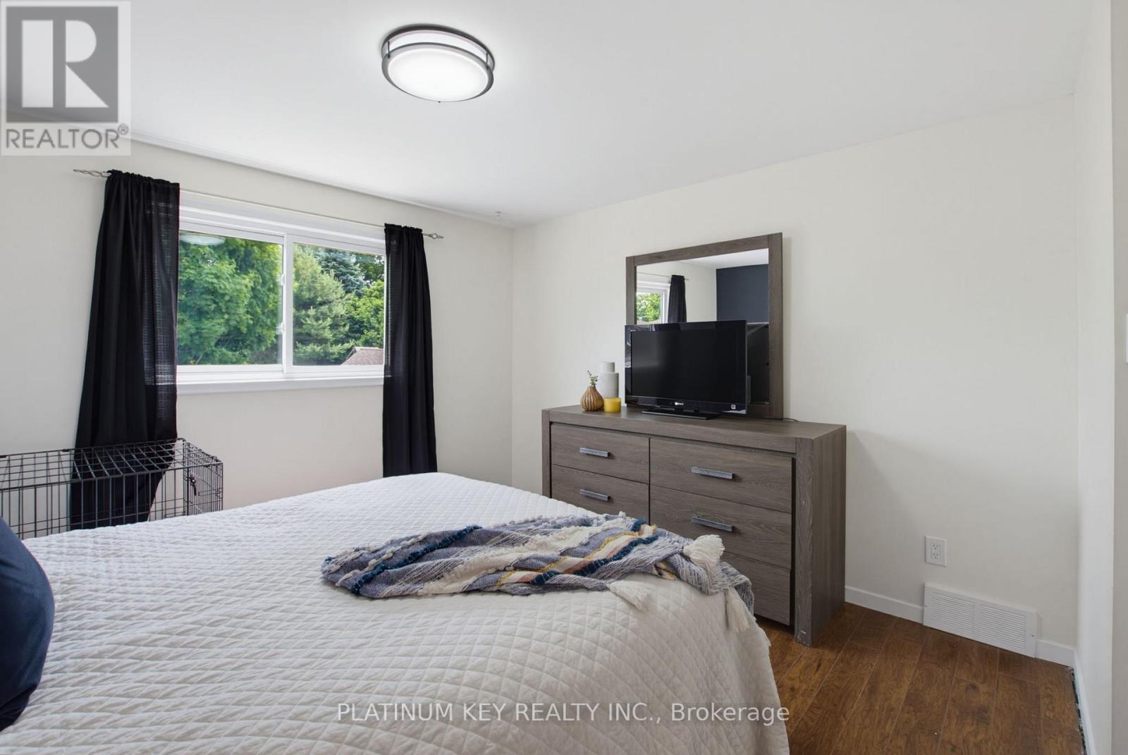 16 Sharpe Drive, Strathroy-Caradoc, Ontario  N7G 3T9 - Photo 19 - X13487742