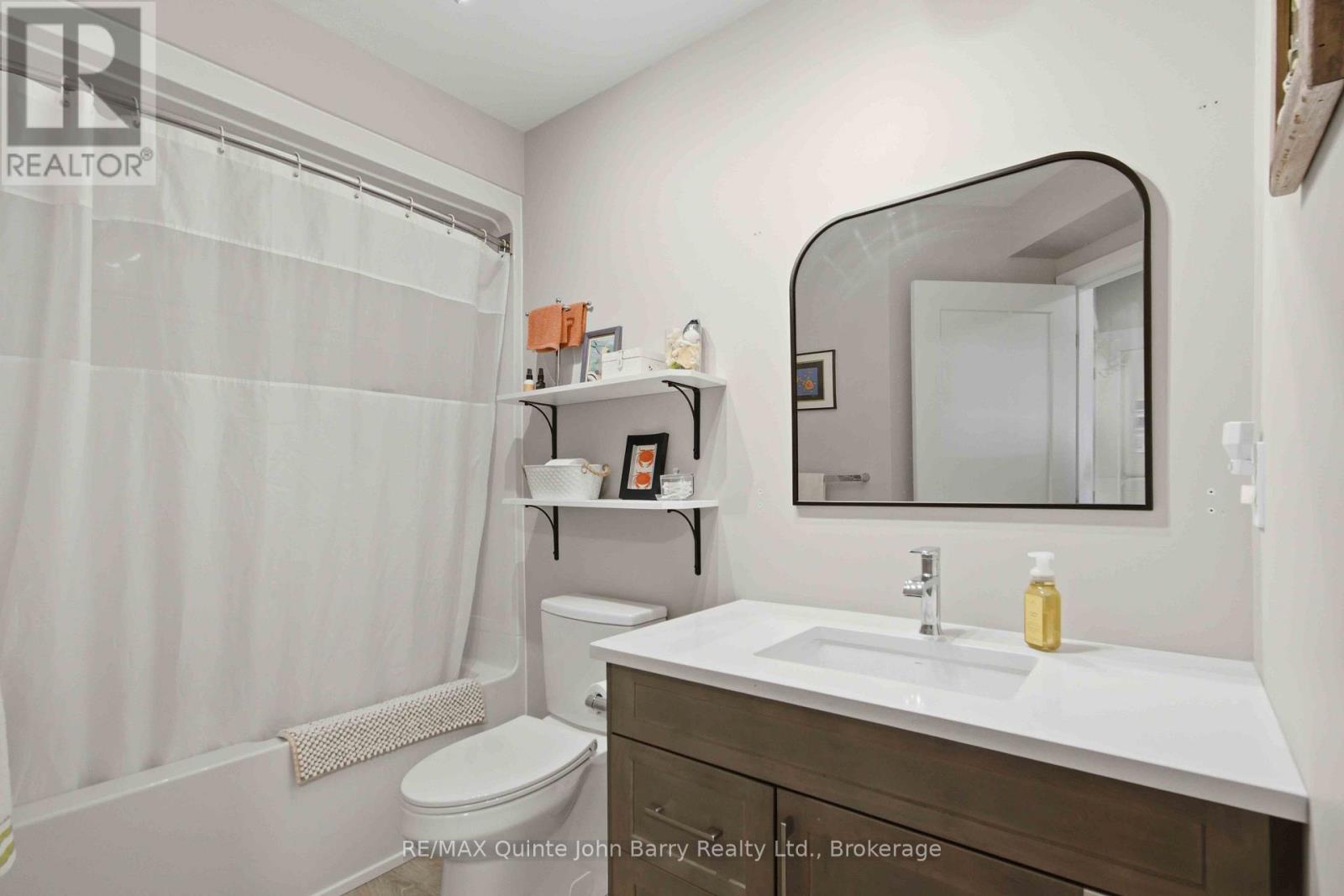 302-20 Hillside Meadow Drive, Quinte West, Ontario  K8V 0J7 - Photo 17 - X13751984