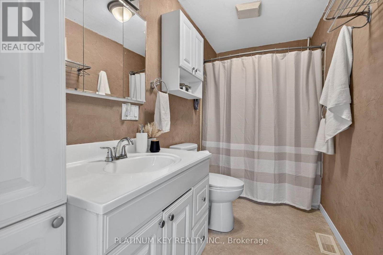 422 Metcalfe Street W, Strathroy-Caradoc, Ontario  N7G 1N7 - Photo 16 - X13751850