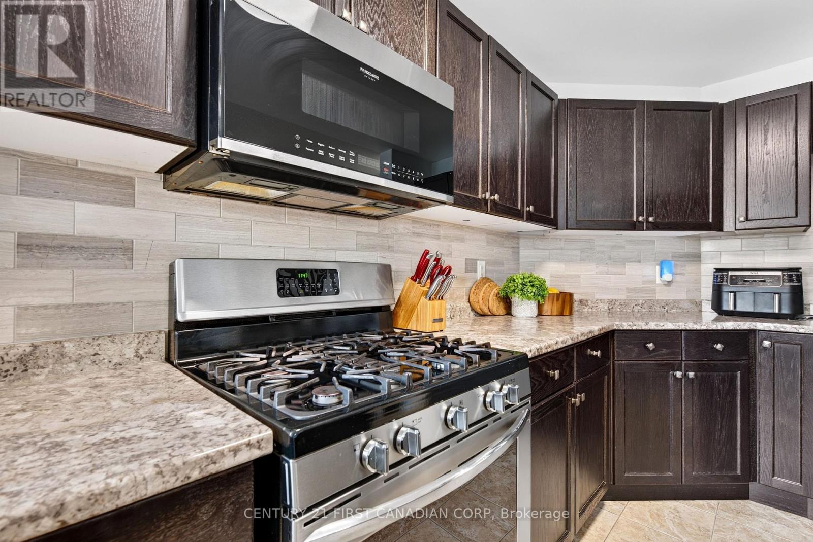 947 Silverfox Crescent E, London North, Ontario  N6G 0N5 - Photo 15 - X13751930