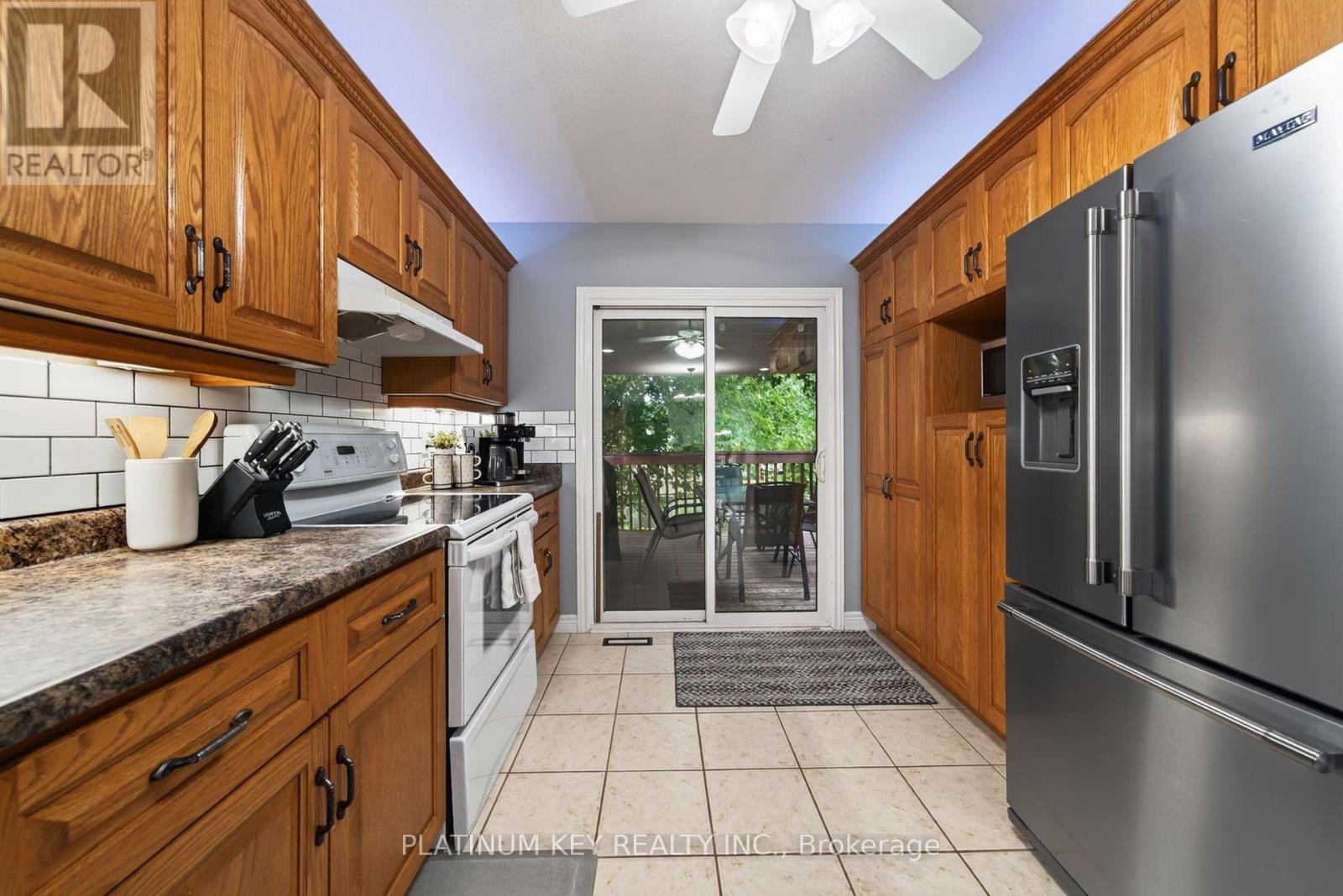 22 Ridge Street, Strathroy-Caradoc, Ontario  N7G 4J9 - Photo 11 - X13751978