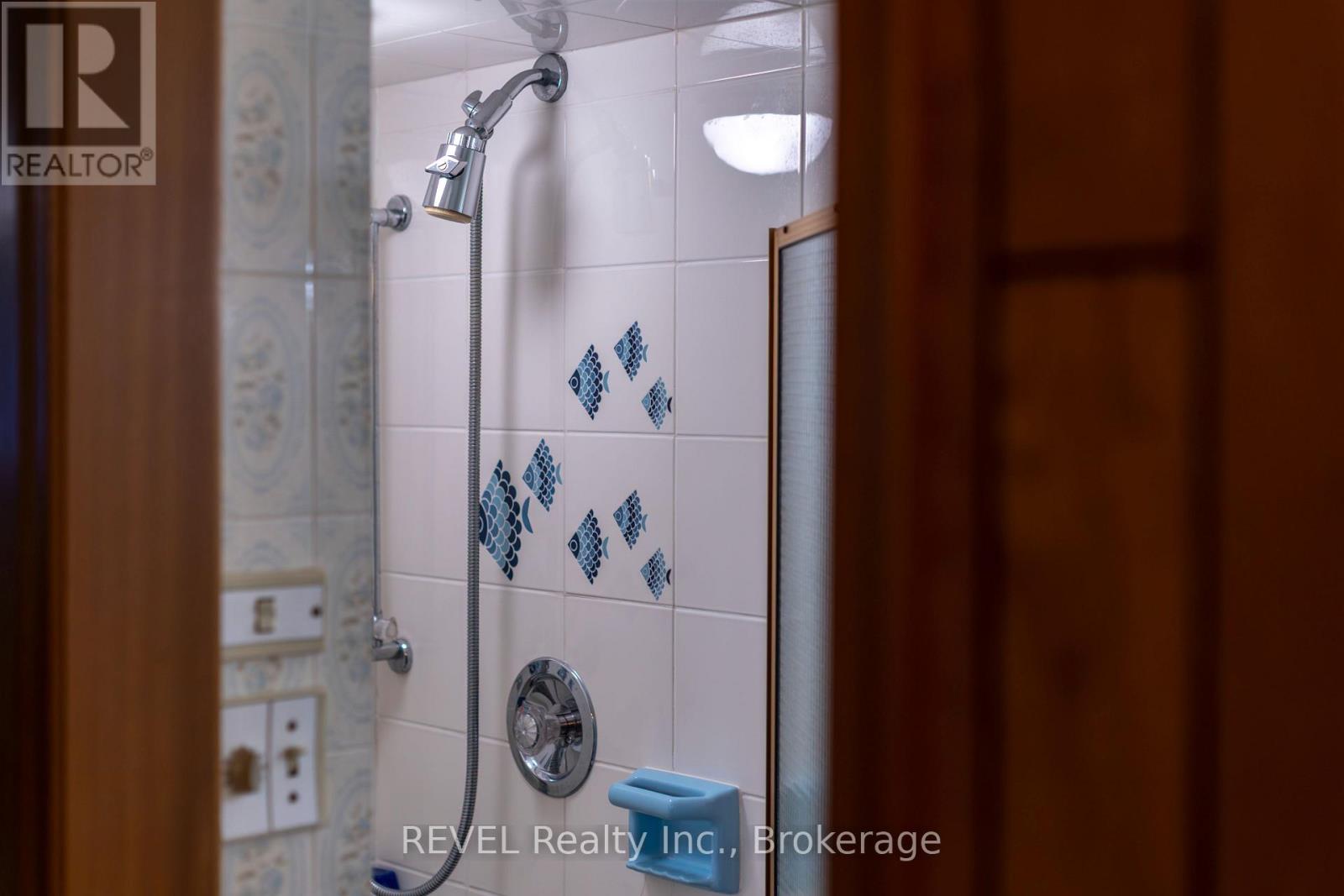 7 Glenayr Place, St. Catharines, Ontario  L2T 2A2 - Photo 35 - X13751848
