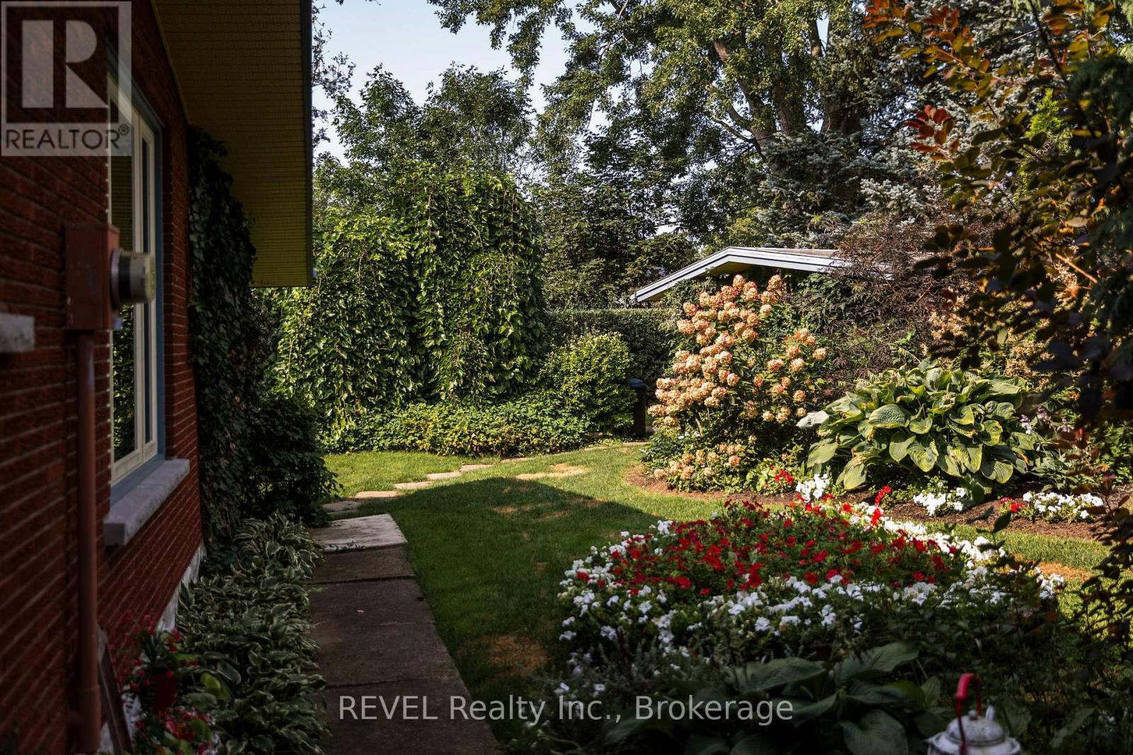 7 Glenayr Place, St. Catharines, Ontario  L2T 2A2 - Photo 48 - X13751848