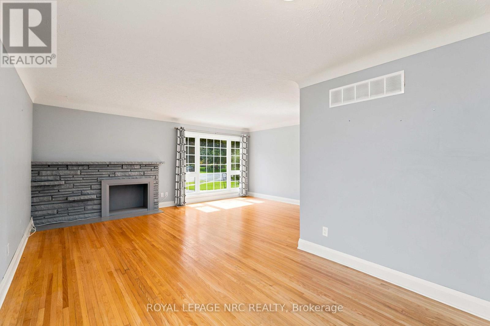 45 Woodcroft Crescent, Welland, Ontario  L3C 2H6 - Photo 11 - X13751918