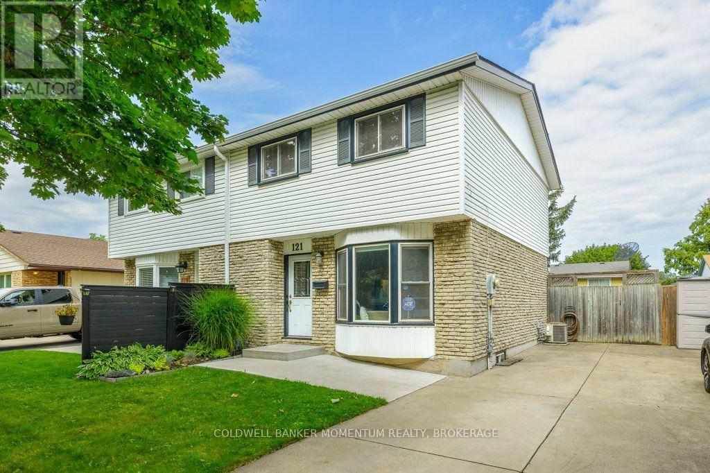 121 Dorothy Street, St. Catharines, Ontario  L2N 6Z6 - Photo 1 - X13752056