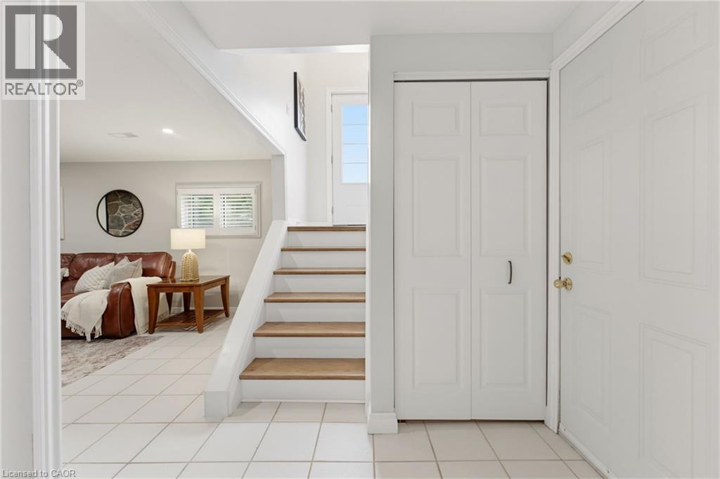 555 Elm Ridge Place, Waterloo, Ontario  N2L 4P6 - Photo 25 - 40861002