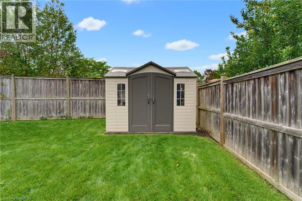 555 Elm Ridge Place, Waterloo, Ontario  N2L 4P6 - Photo 37 - 40861002