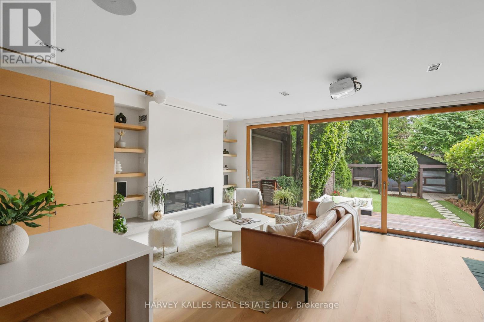 497 Palmerston Boulevard, Toronto, Ontario  M6G 2P2 - Photo 12 - C13751854