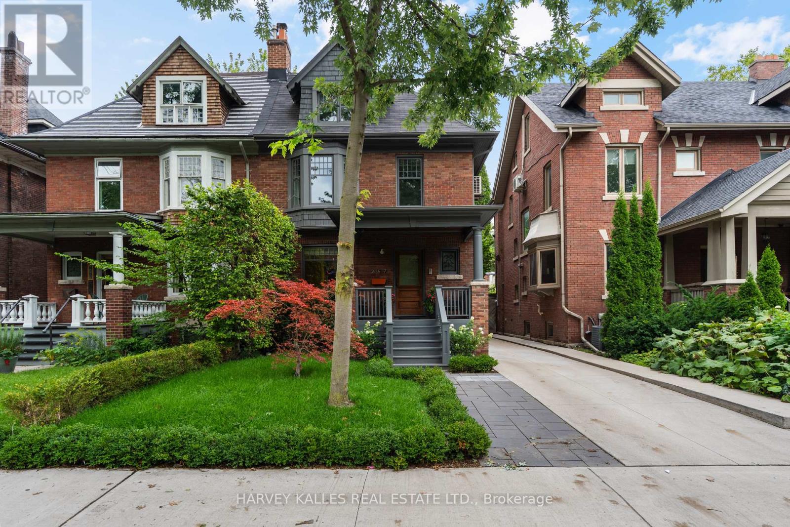497 Palmerston Boulevard, Toronto, Ontario  M6G 2P2 - Photo 2 - C13751854