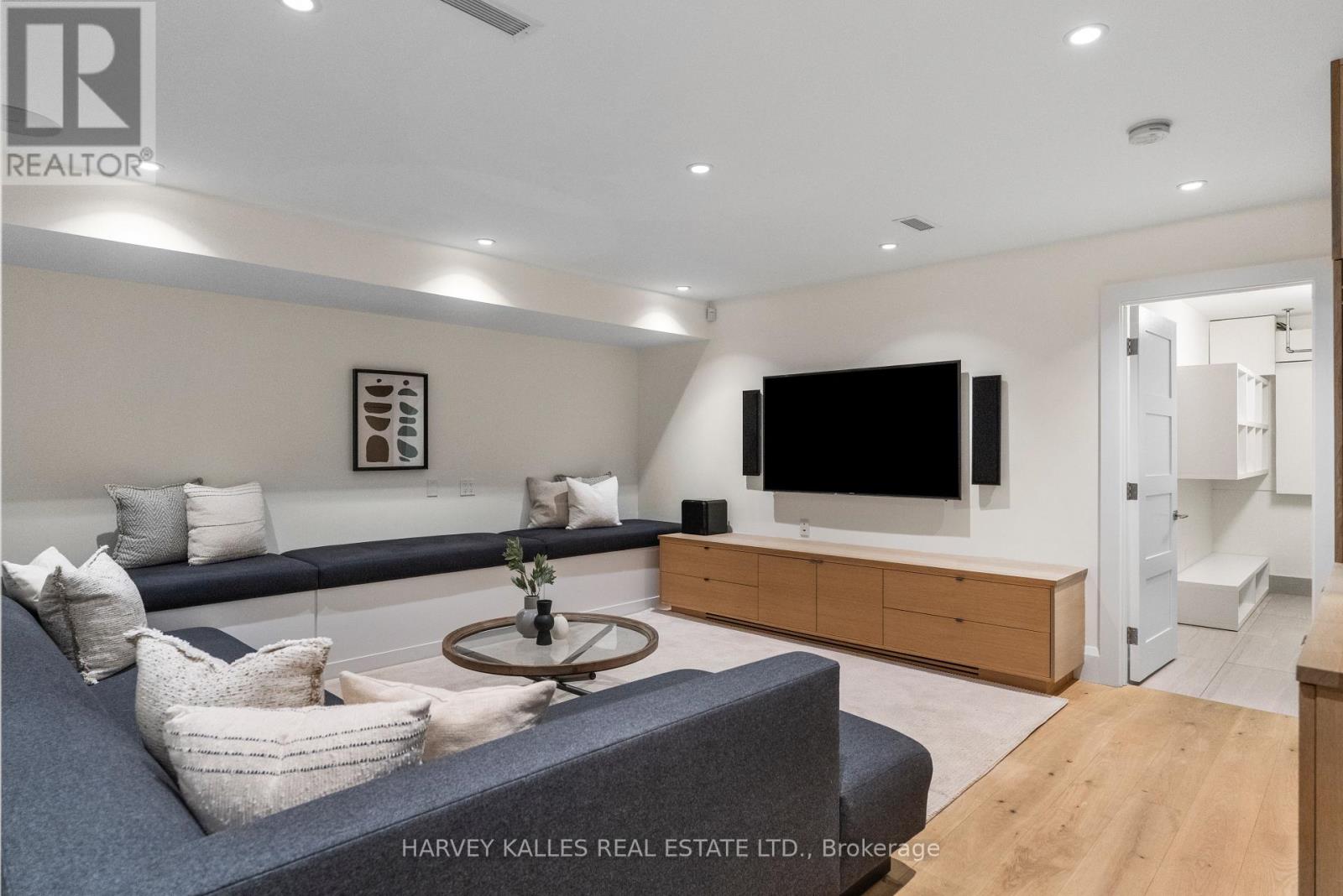 497 Palmerston Boulevard, Toronto, Ontario  M6G 2P2 - Photo 37 - C13751854