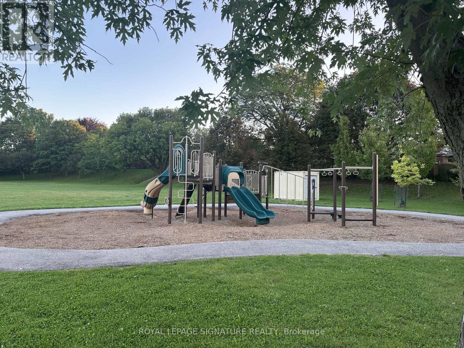 73 Castlegrove Boulevard, Toronto, Ontario  M3A 1L3 - Photo 15 - C13751988