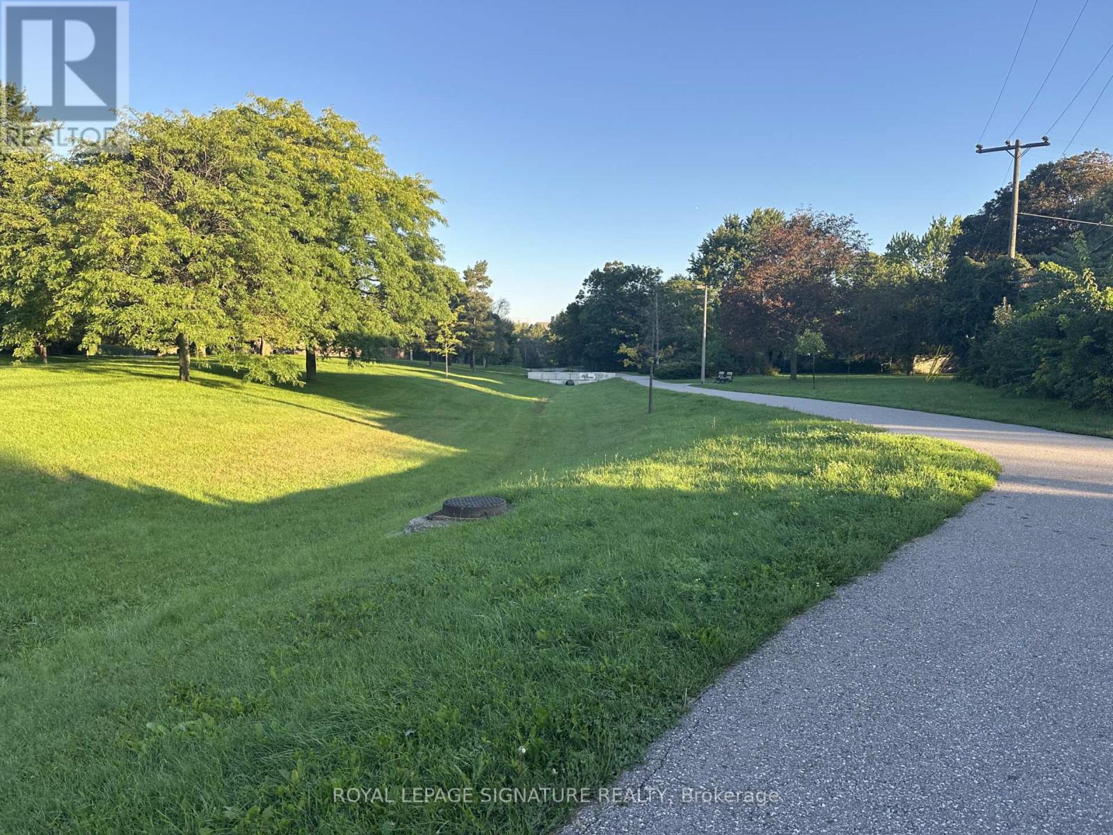 73 Castlegrove Boulevard, Toronto, Ontario  M3A 1L3 - Photo 17 - C13751988