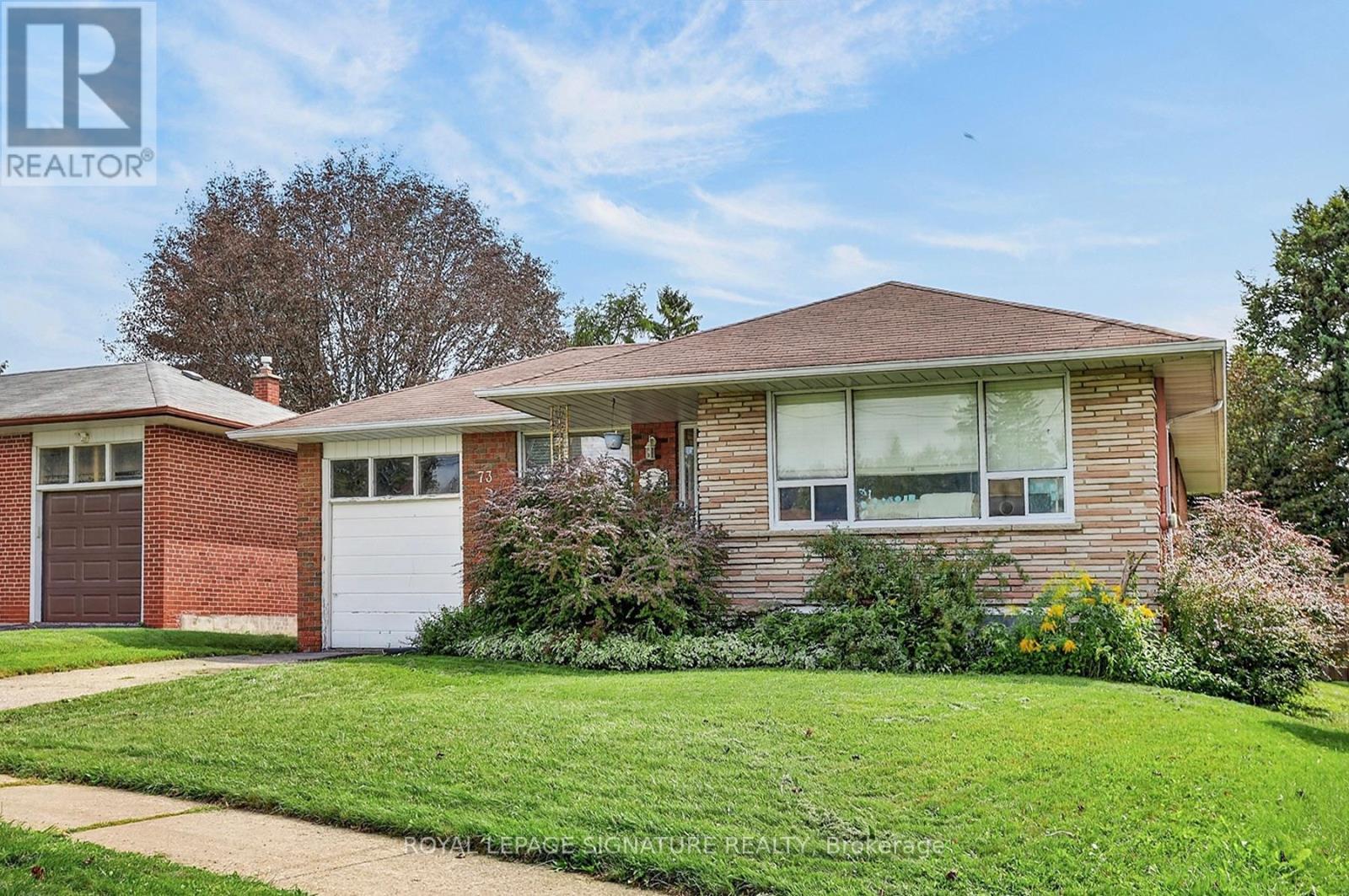 73 Castlegrove Boulevard, Toronto, Ontario  M3A 1L3 - Photo 2 - C13751988