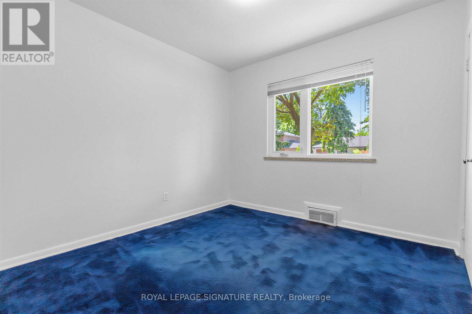 69 Greenland Road, Toronto, Ontario  M3C 1N4 - Photo 14 - C13751990