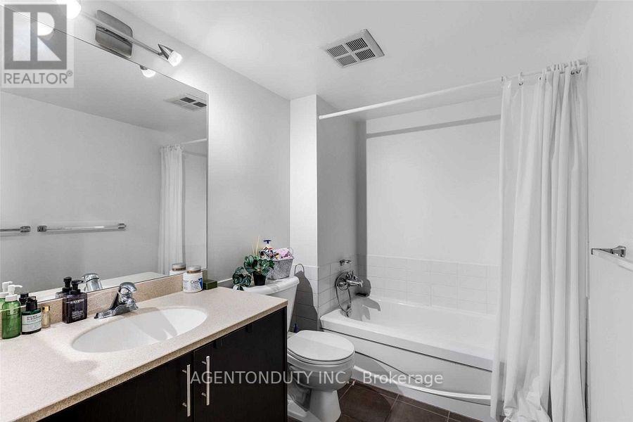 1122 - 25 The Esplanade, Toronto, Ontario  M5E 1W5 - Photo 10 - C13752032