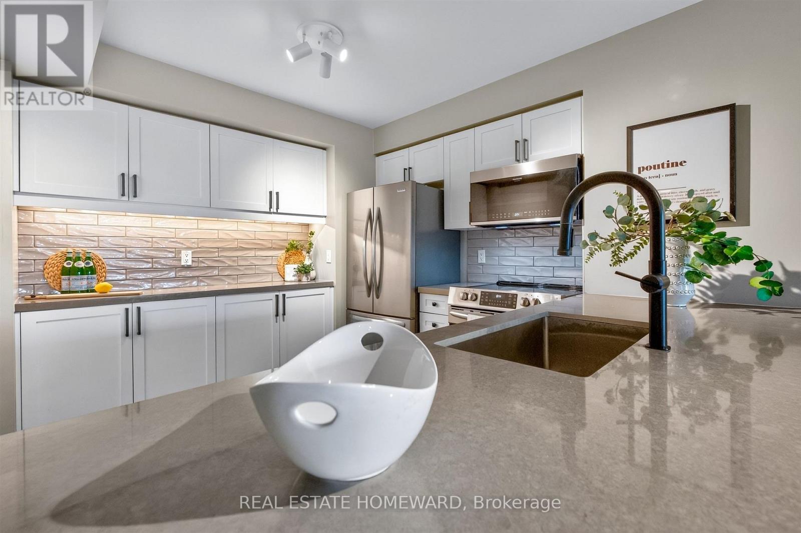 1117 - 410 Queens Quay W, Toronto, Ontario  M5V 3T1 - Photo 9 - C13752034