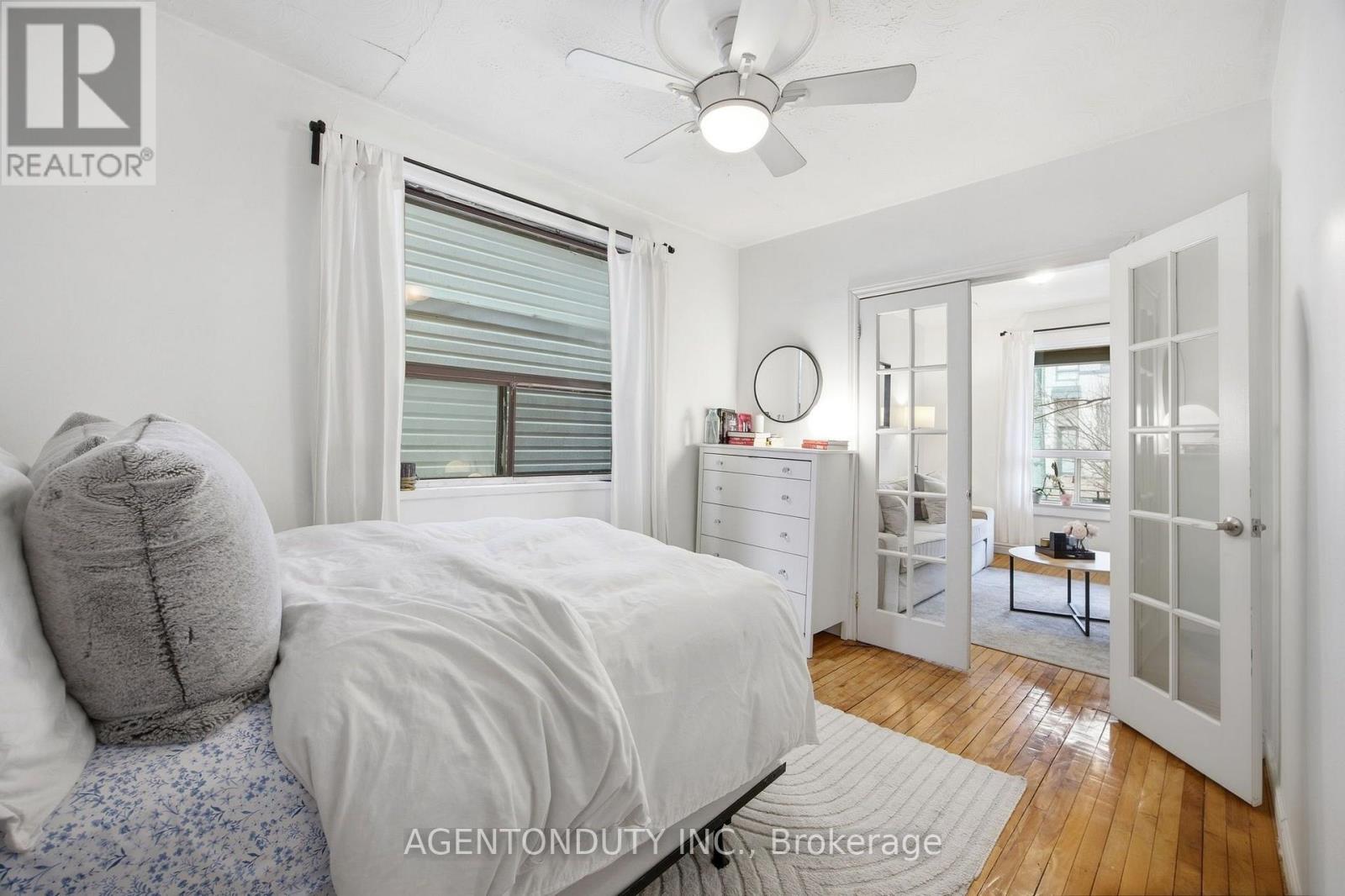 51 Perth Avenue, Toronto, Ontario  M6R 2C1 - Photo 8 - C13752048