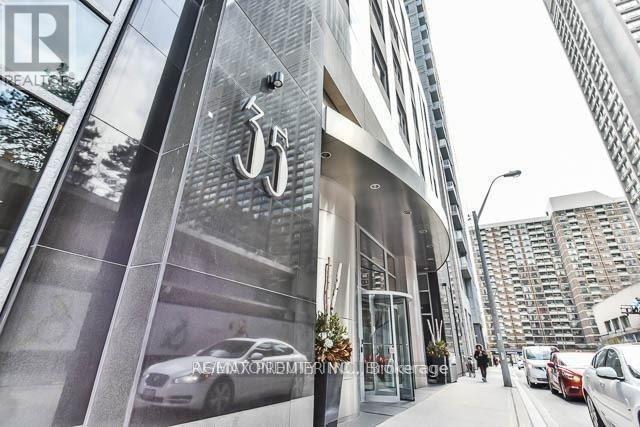 1009 - 35 BALMUTO STREET, Toronto, Ontario