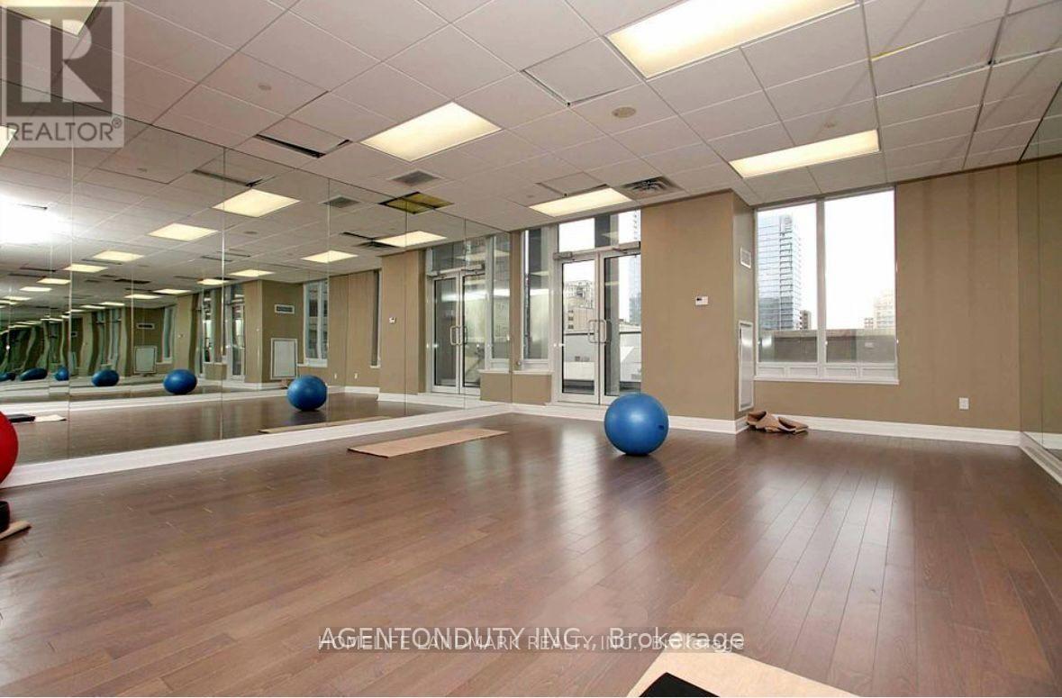 1009 - 35 Balmuto Street, Toronto, Ontario M4Y 0A3 - Photo 17 - C13752054