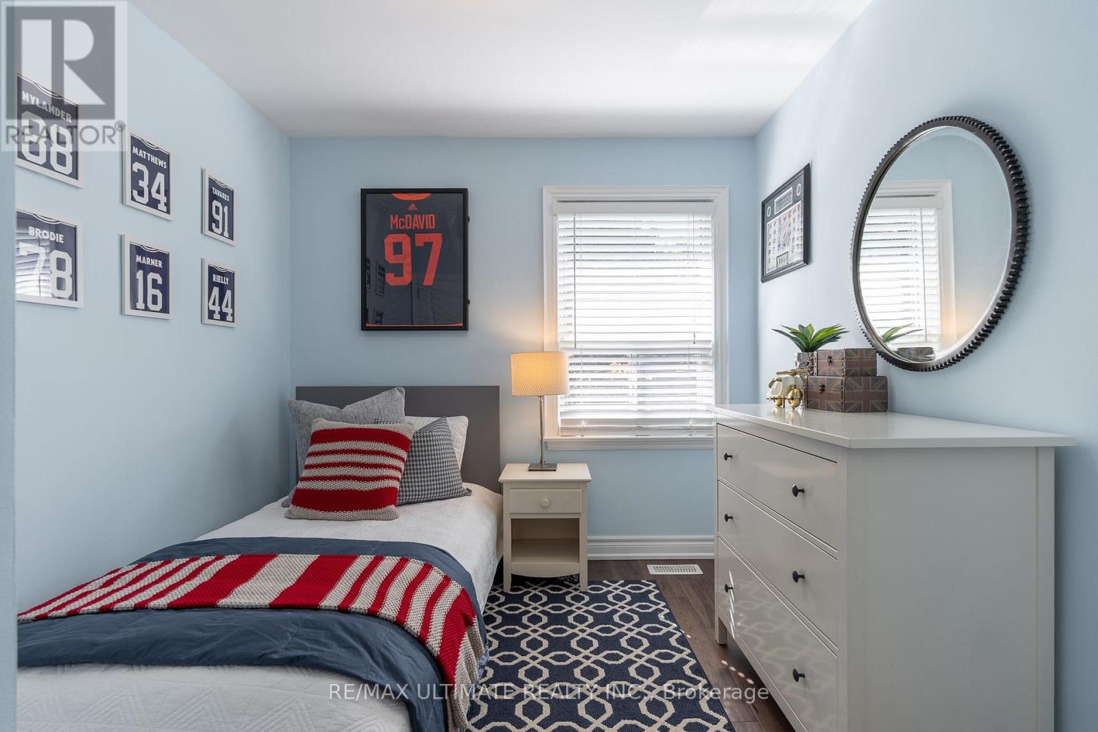 3 Thursfield Crescent, Toronto, Ontario  M4G 2N4 - Photo 20 - C13752072