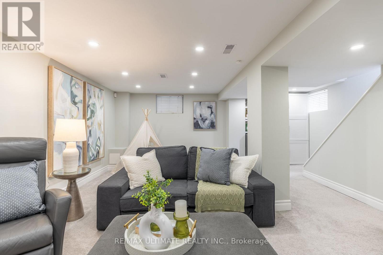 3 Thursfield Crescent, Toronto, Ontario  M4G 2N4 - Photo 25 - C13752072