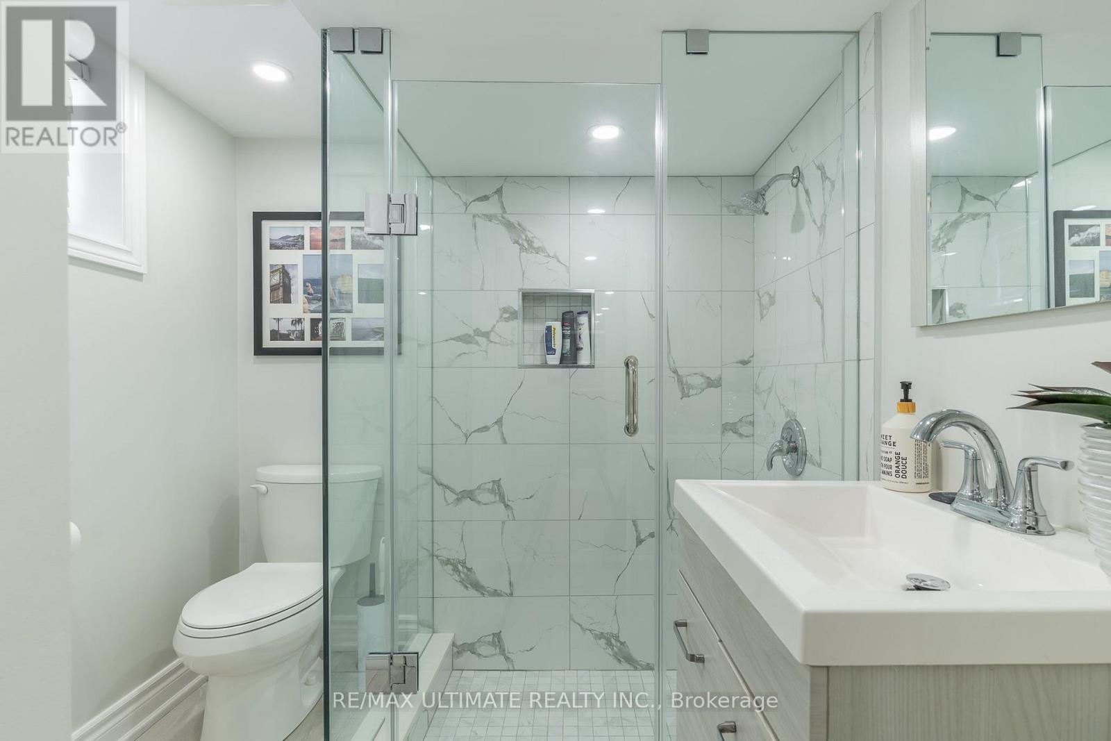 3 Thursfield Crescent, Toronto, Ontario  M4G 2N4 - Photo 26 - C13752072