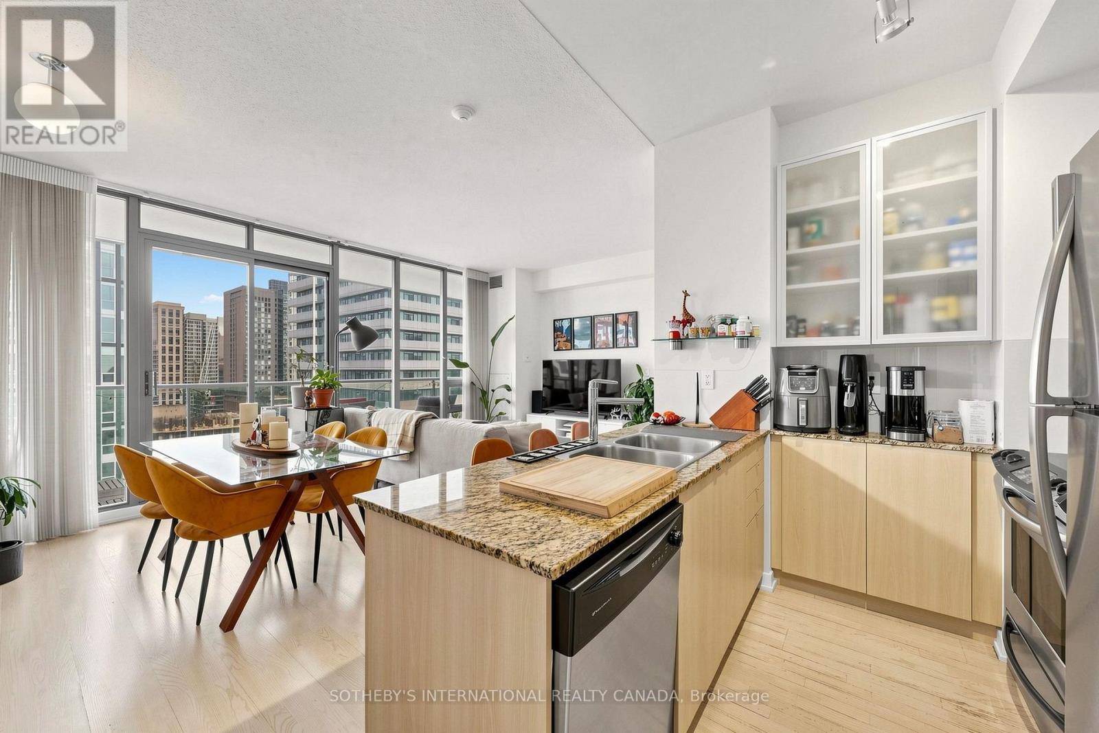 1606 - 33 Lombard Street, Toronto, Ontario  M5C 3H8 - Photo 11 - C13752076