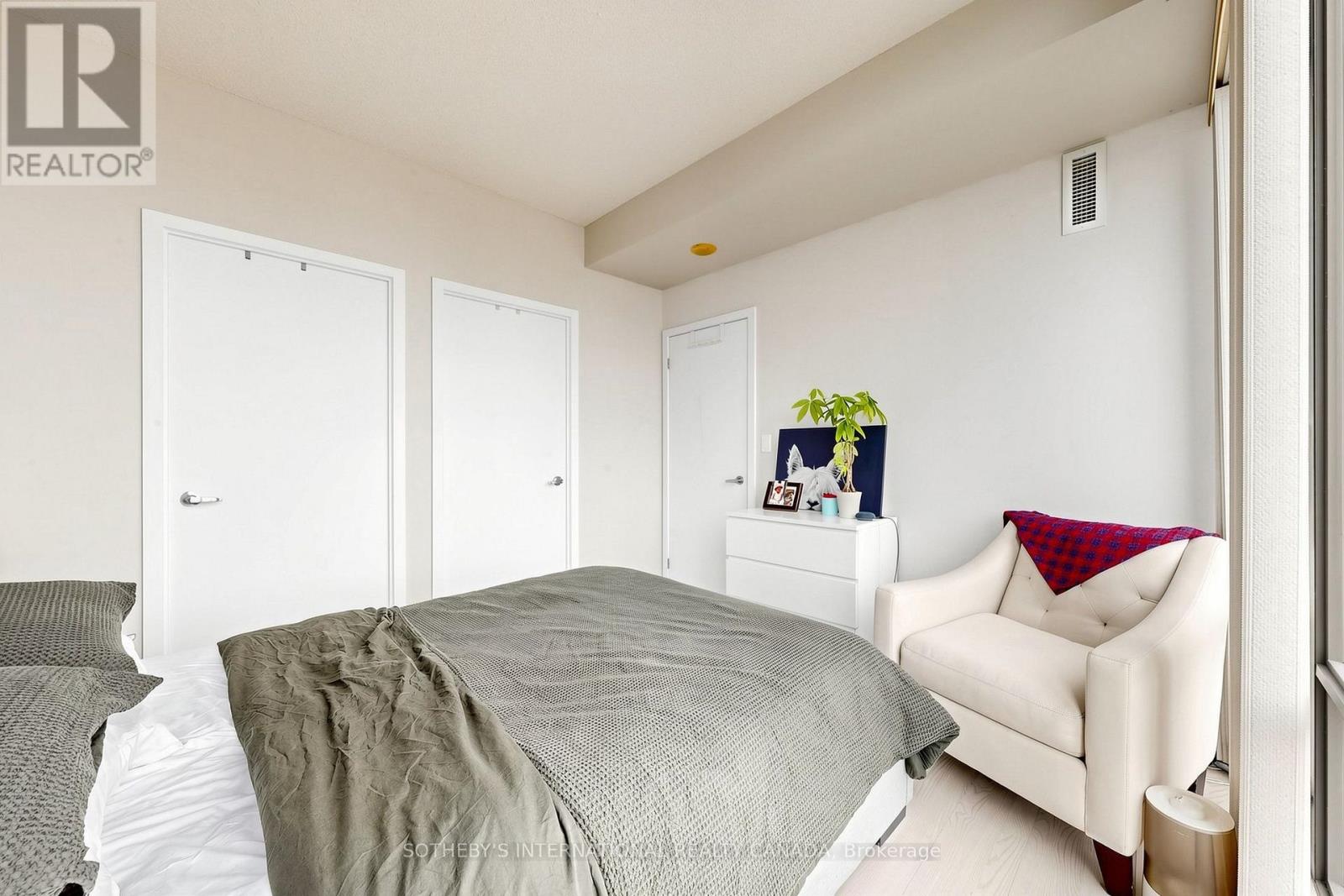 1606 - 33 Lombard Street, Toronto, Ontario  M5C 3H8 - Photo 18 - C13752076