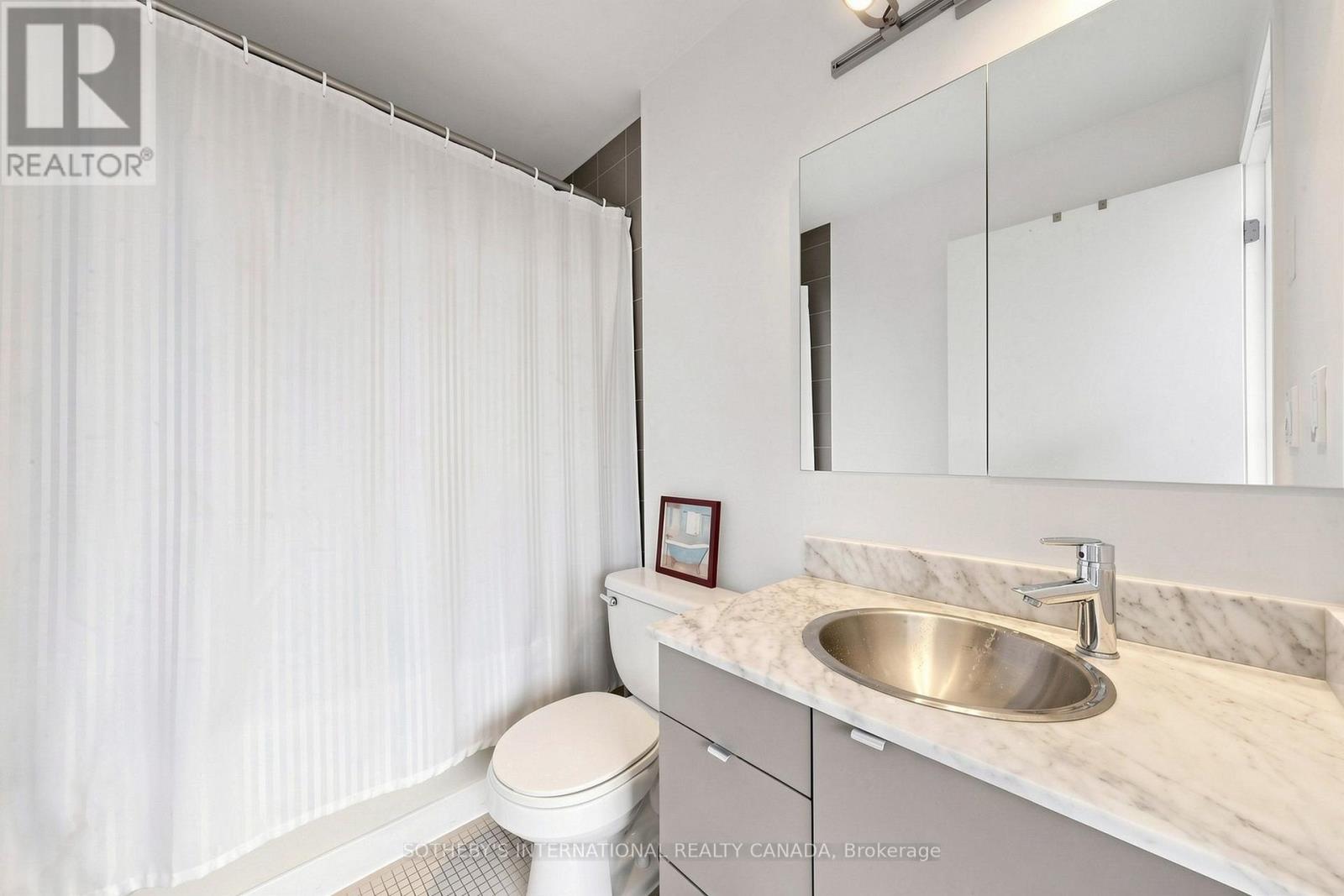 1606 - 33 Lombard Street, Toronto, Ontario  M5C 3H8 - Photo 19 - C13752076