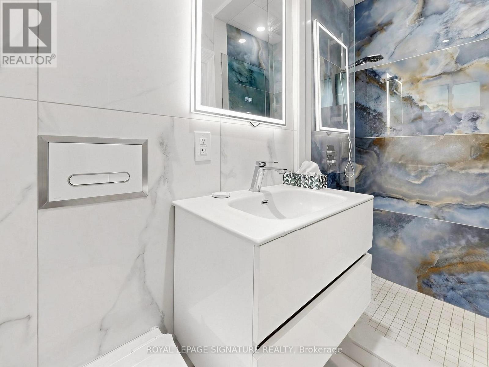 31 Tollerton Avenue, Toronto, Ontario  M2K 2H1 - Photo 16 - C13752090