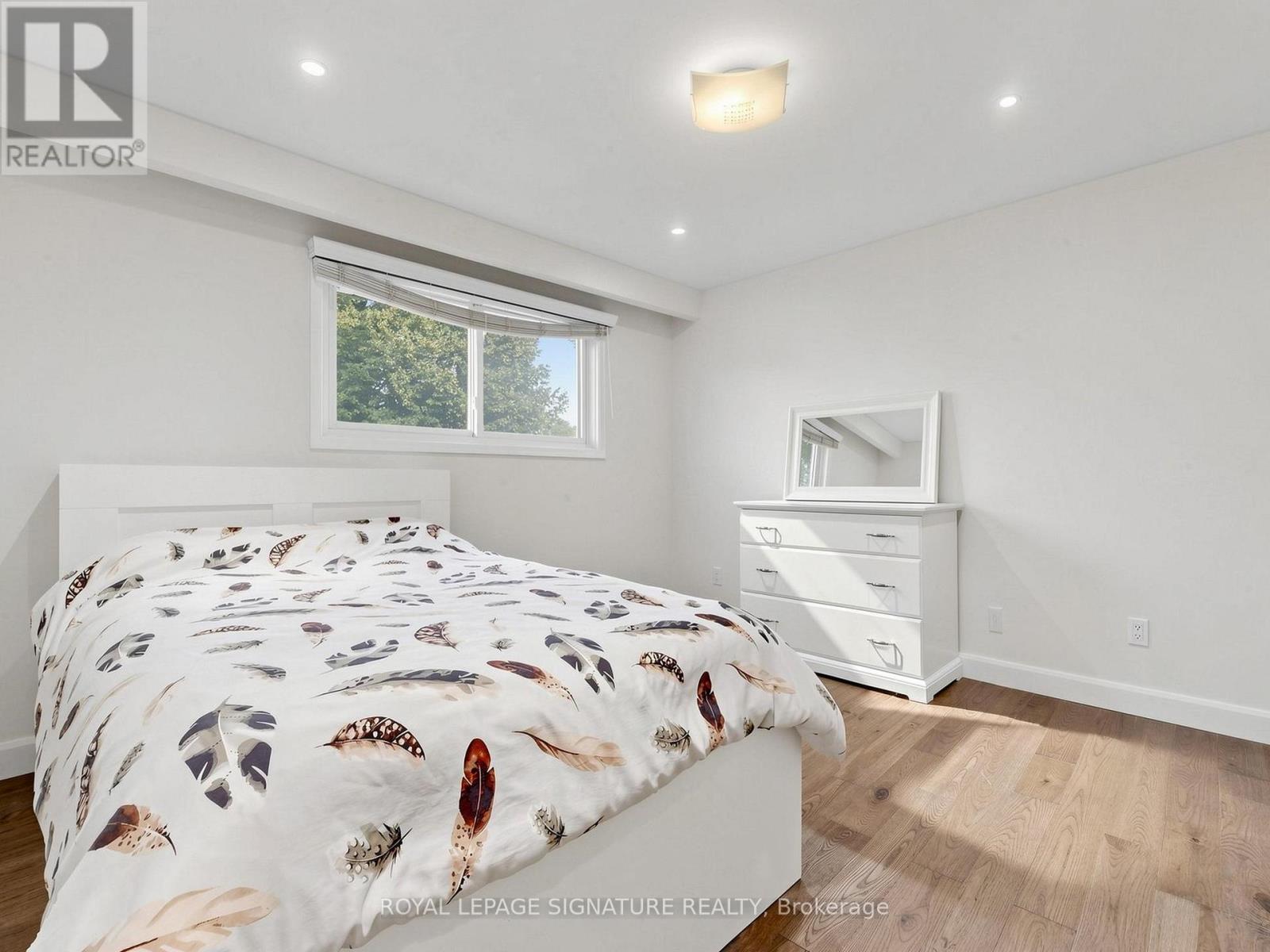 31 Tollerton Avenue, Toronto, Ontario  M2K 2H1 - Photo 18 - C13752090