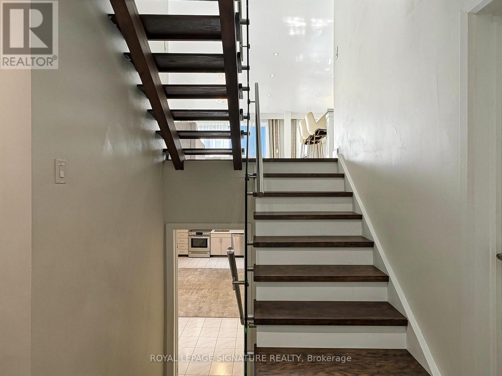 31 Tollerton Avenue, Toronto, Ontario  M2K 2H1 - Photo 24 - C13752090
