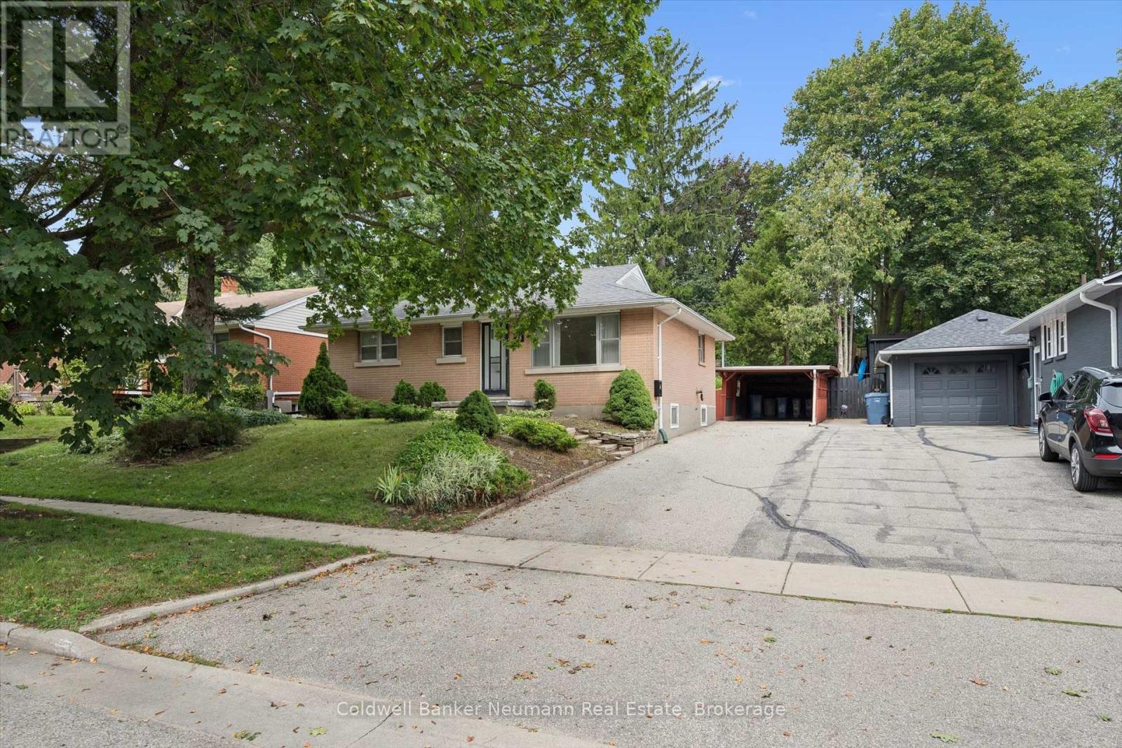 73 Knightswood Boulevard, Guelph (Riverside Park), Ontario  N1E 3W6 - Photo 3 - X13752016