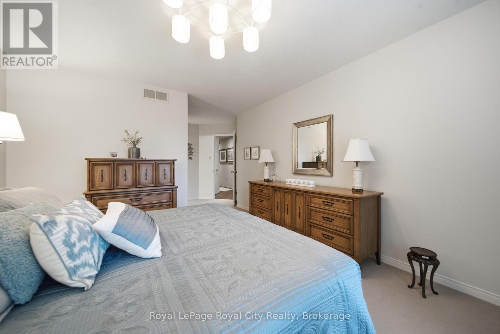37 - 60 Ptarmigan Drive, Guelph, Ontario  N1C 1E5 - Photo 18 - X13752024