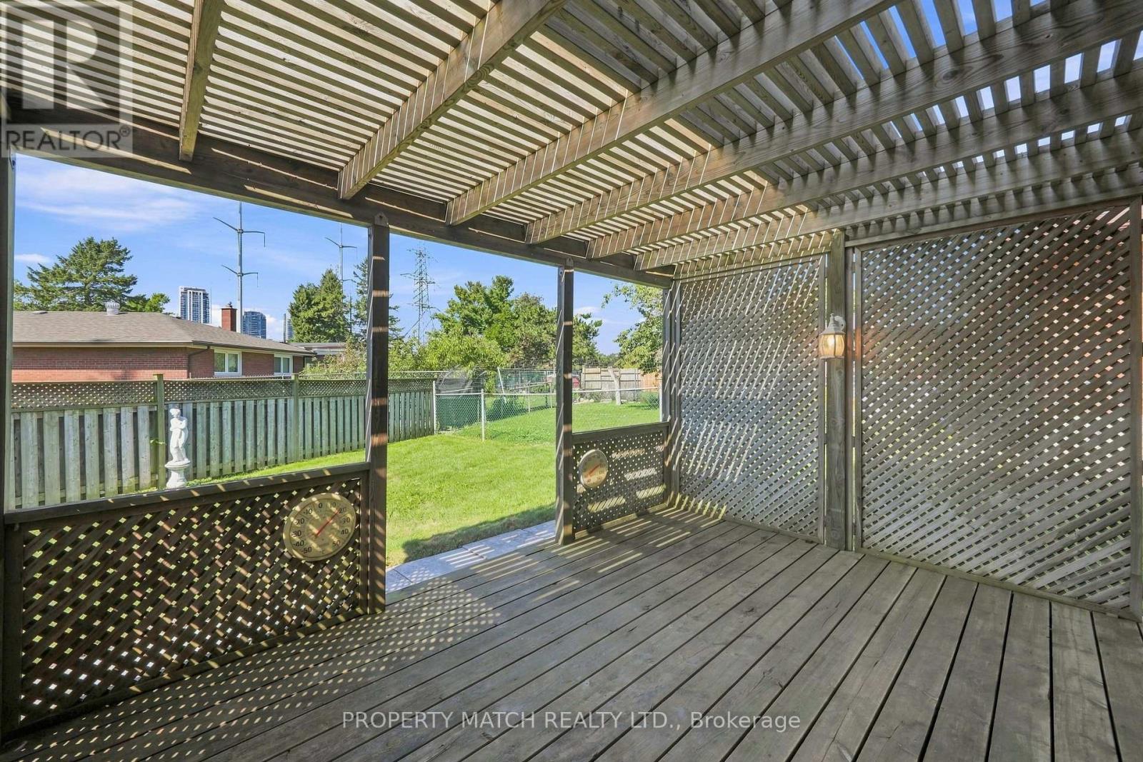 938 Scarborough Golf Club Road, Toronto, Ontario  M1G 1J9 - Photo 23 - E13751868