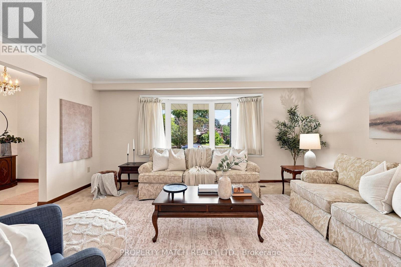 938 Scarborough Golf Club Road, Toronto, Ontario  M1G 1J9 - Photo 3 - E13751868